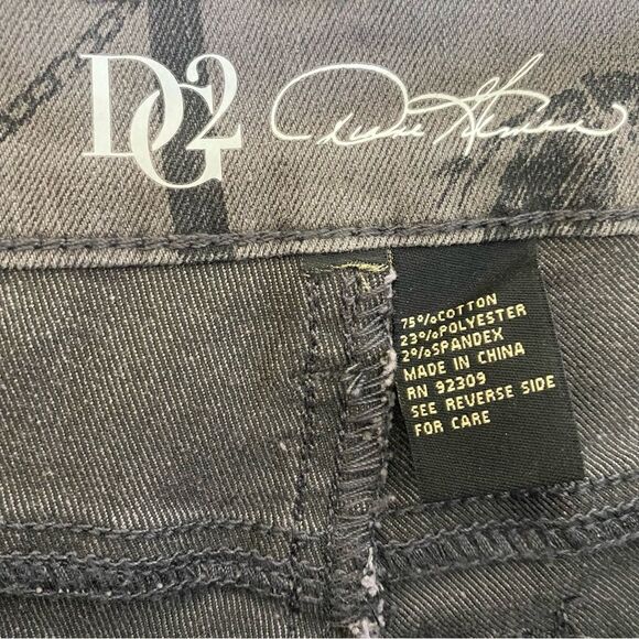 DG2 by Diane Gilman Chains Straight Leg Jeans Sz 16 - Picture 9 of 9